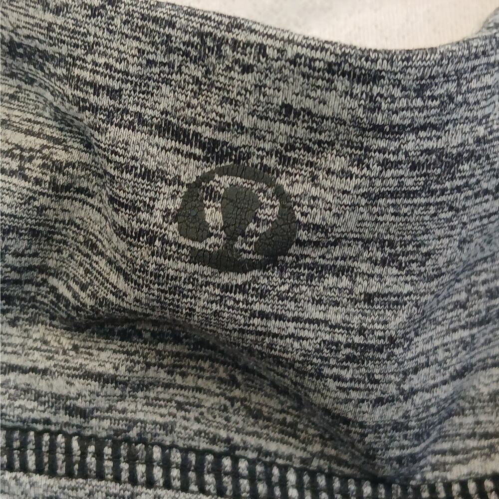 Lululemon Womens 10 Heathered Gray Strappy Crisscross Back Sports Bra - Picture 5 of 10